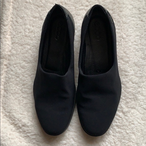 Ecco black slip ons. Size 39 - Picture 1 of 6